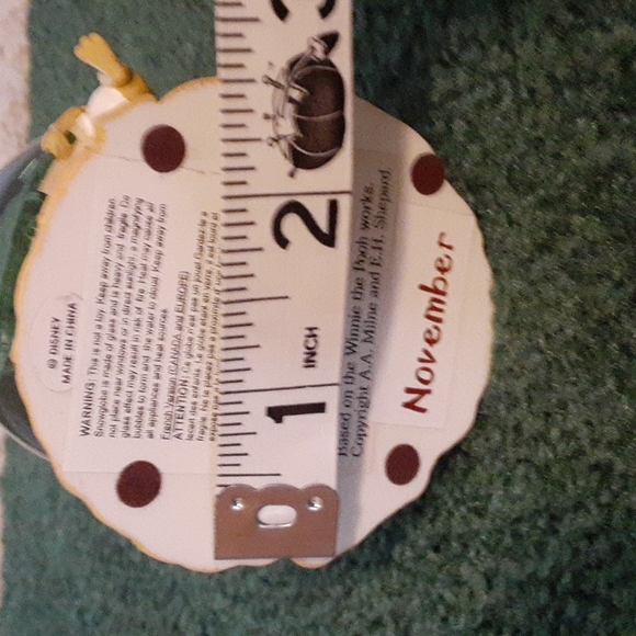 * November* Disney glitter globe, 4" tall - Picture 4 of 4